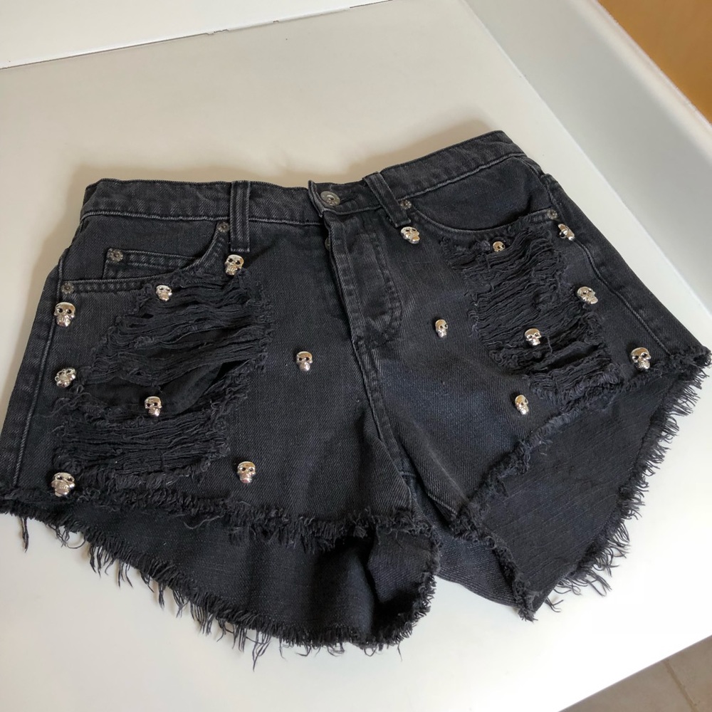 Lf High Waisted Black Shorts with Skulls